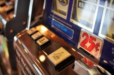 Slot game interface showing Pragmatic Play and PG Soft titles